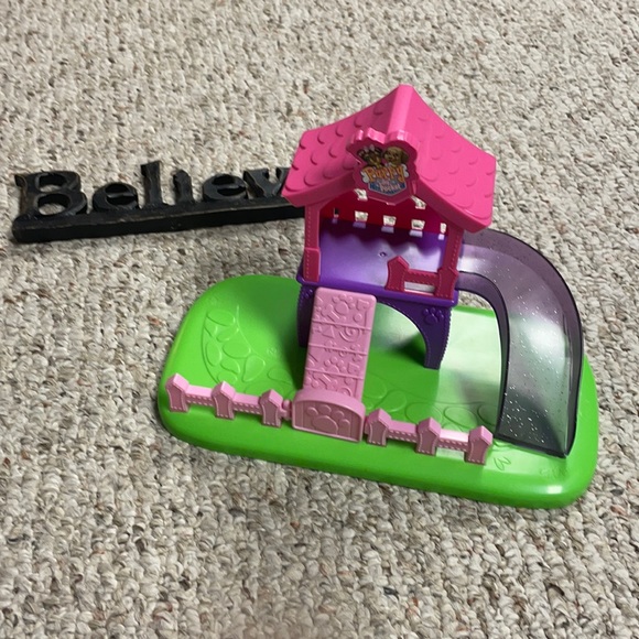 Puppy in my Pocket Playground - Picture 1 of 6